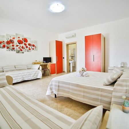 B&B La Casa Di Attilio Porto Cesareo Exterior photo